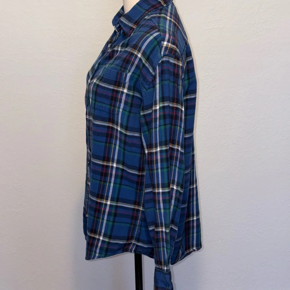 Croft & Barrow Blue Plaid Button Down Shirt Long Sleeve Size Medium Like New